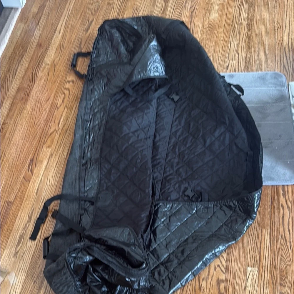 Black Dog Travel seat cover Carrier for Comfortable Journeys